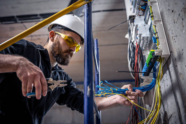 Best Local Electrician Companies  in East Point, GA